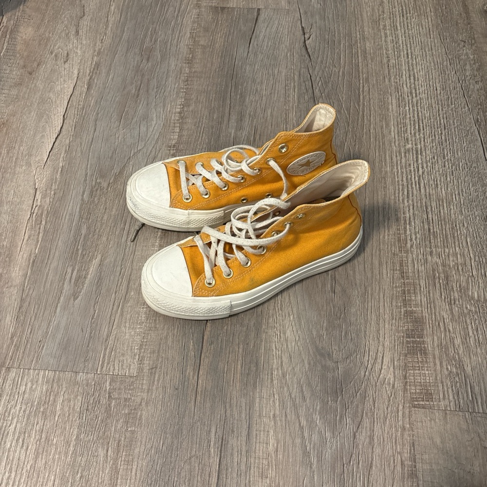 Converse Mustard Sneakers Classic High-Top Canvas